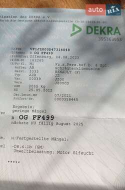 Минивэн Renault Scenic 2012 в 