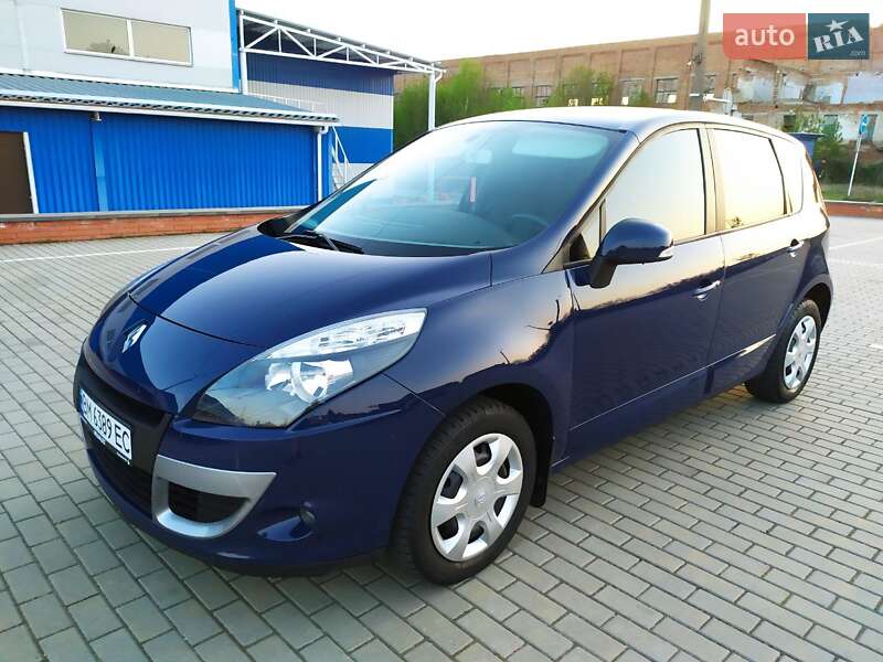 Мінівен Renault Scenic 2011 в Ромнах