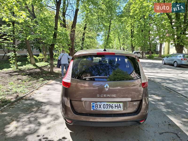 Renault Scenic 2011