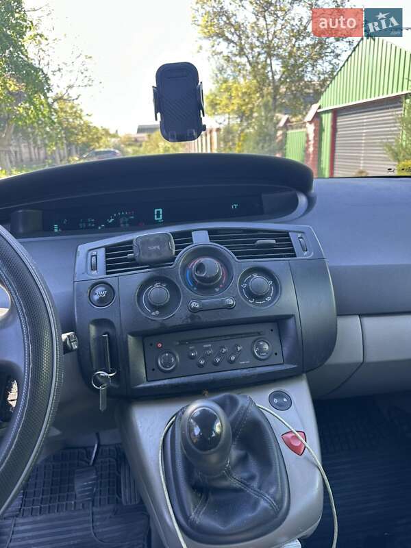 Минивэн Renault Scenic 2005 в Николаеве