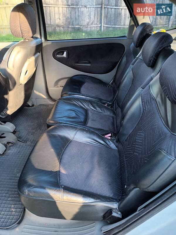 Минивэн Renault Scenic 2003 в Шептицькому