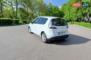 Минивэн Renault Scenic 2014 в 