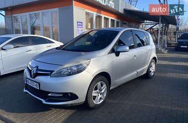 Минивэн Renault Scenic 2014 в 