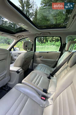 Минивэн Renault Scenic 2010 в 