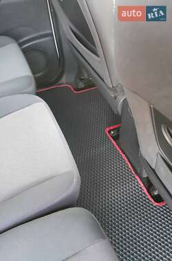 Минивэн Renault Scenic 2012 в 