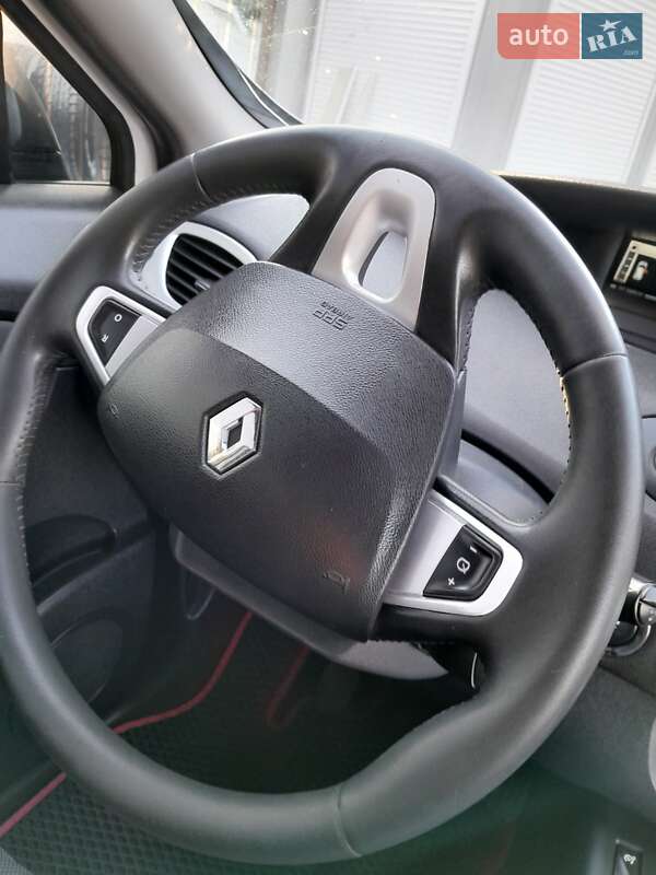 Минивэн Renault Scenic 2012 в Кропивницком