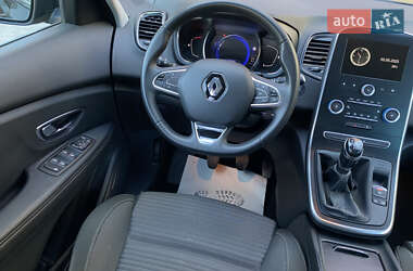 Минивэн Renault Scenic 2019 в 