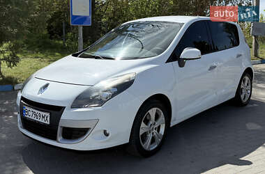 Мінівен Renault Scenic 2010 в Львові