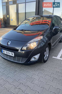Мінівен Renault Scenic 2011 в 
