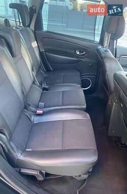 Мінівен Renault Scenic 2011 в 