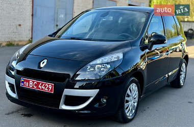 Мінівен Renault Scenic 2010 в Рівному