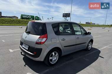Минивэн Renault Scenic 2005 в 