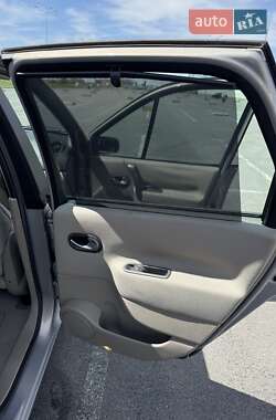 Минивэн Renault Scenic 2005 в 