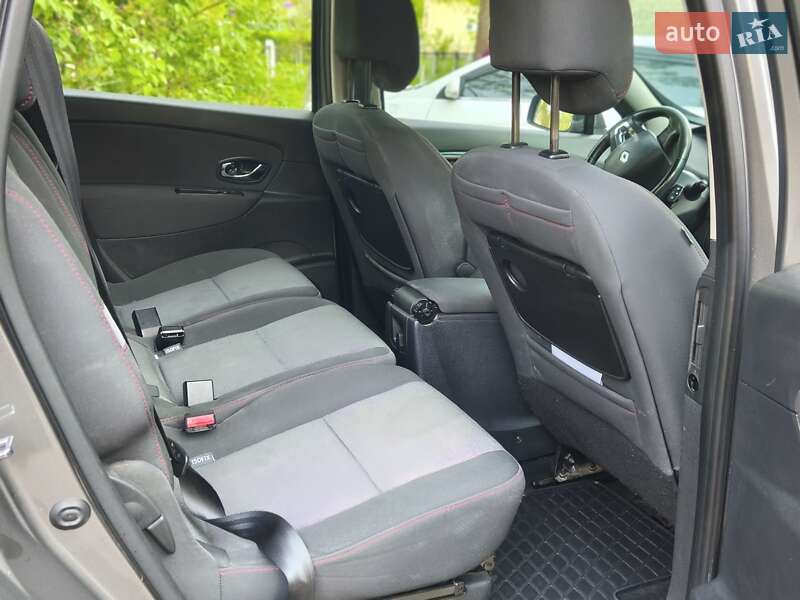 Минивэн Renault Scenic 2014 в Луцке