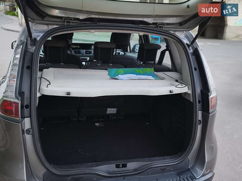 Минивэн Renault Scenic 2014 в Луцке