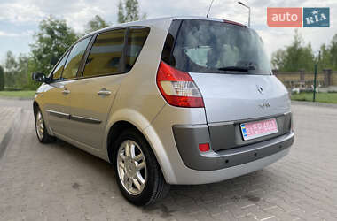 Минивэн Renault Scenic 2005 в 