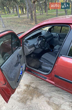Минивэн Renault Scenic 2004 в 