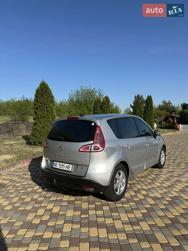 Минивэн Renault Scenic 2009 в Южноукраинске