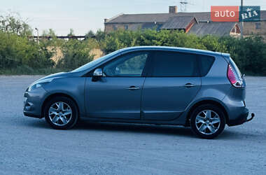 Мінівен Renault Scenic 2011 в 