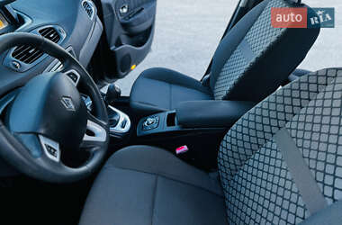 Мінівен Renault Scenic 2011 в 