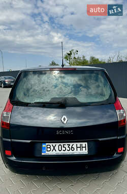 Минивэн Renault Scenic 2009 в 
