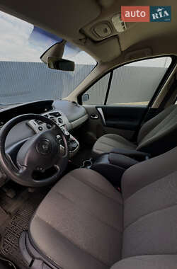 Минивэн Renault Scenic 2009 в 