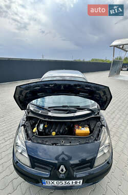 Минивэн Renault Scenic 2009 в 