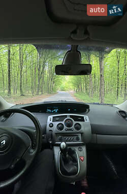 Минивэн Renault Scenic 2009 в 