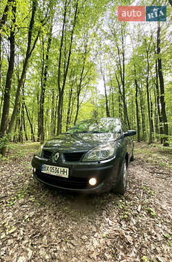 Минивэн Renault Scenic 2009 в 