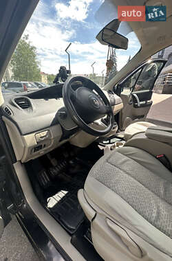 Минивэн Renault Scenic 2006 в 