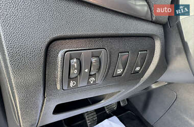 Мінівен Renault Scenic 2015 в 