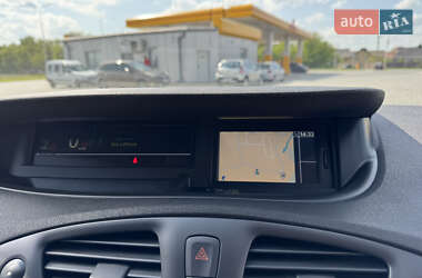 Мінівен Renault Scenic 2015 в 