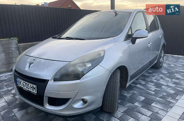 Мінівен Renault Scenic 2010 в Рівному