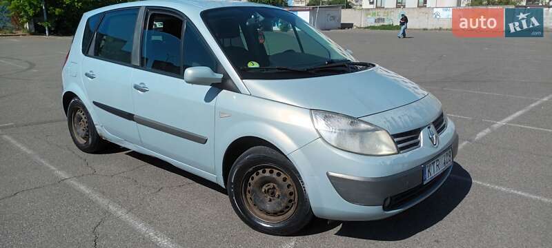 Минивэн Renault Scenic 2005 в 