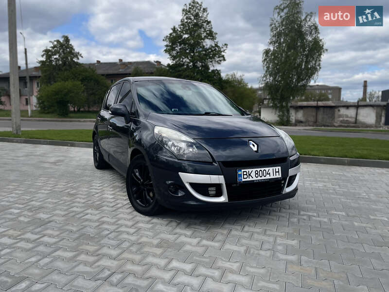 Renault Scenic 2011