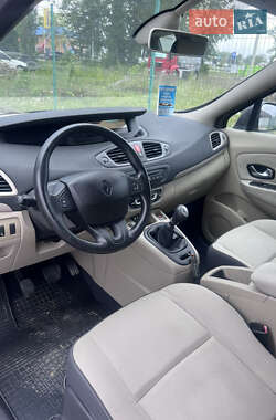 Мінівен Renault Scenic 2010 в 