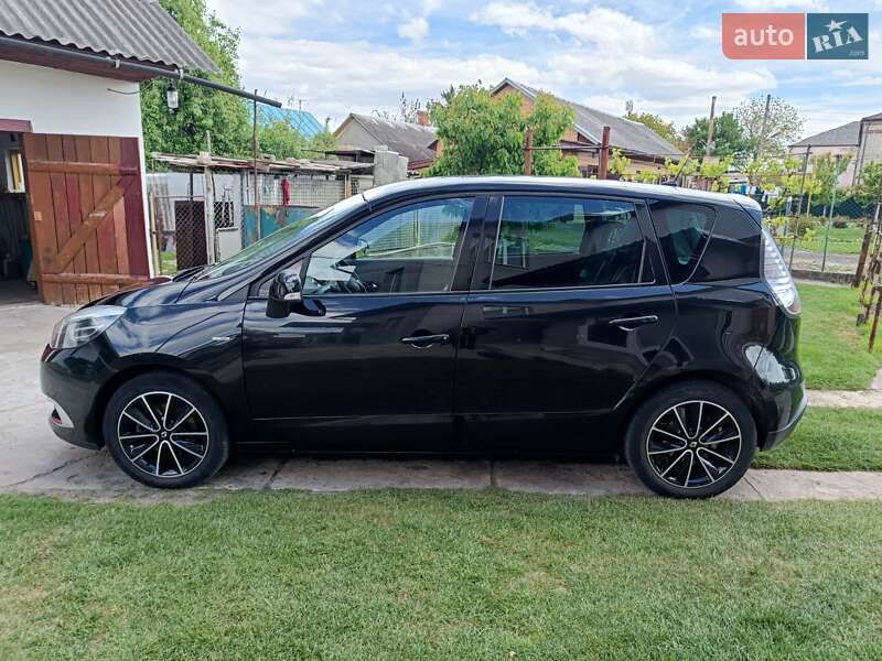 Минивэн Renault Scenic 2013 в Березному