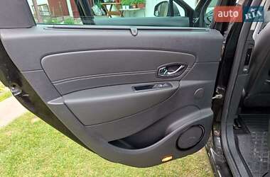 Минивэн Renault Scenic 2013 в 