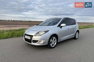 Мінівен Renault Scenic 2010 в 