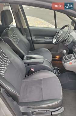 Минивэн Renault Scenic 2008 в 
