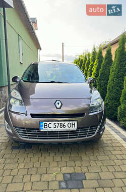 Минивэн Renault Scenic 2010 в Рудки