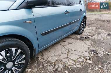 Мінівен Renault Scenic 2005 в 