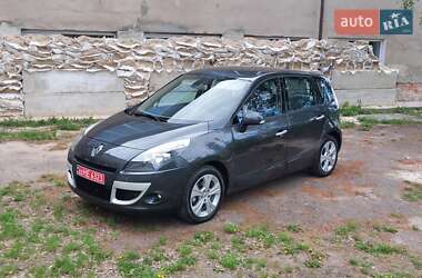 Мінівен Renault Scenic 2010 в 