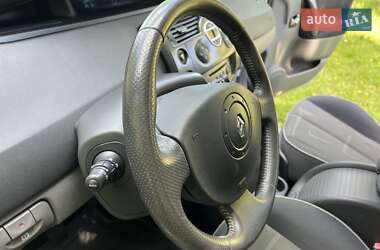 Минивэн Renault Scenic 2006 в 