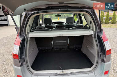 Минивэн Renault Scenic 2005 в 