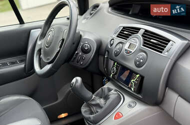Минивэн Renault Scenic 2005 в 