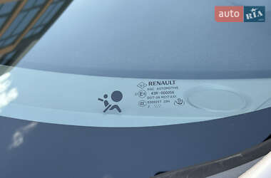 Минивэн Renault Scenic 2013 в 