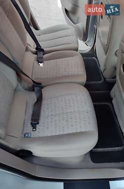 Минивэн Renault Scenic 2005 в 