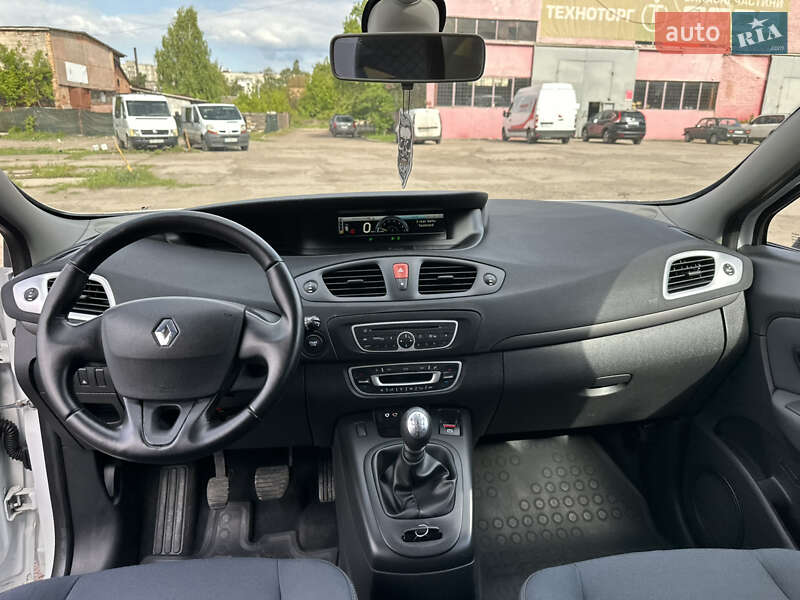 Мінівен Renault Scenic 2010 в Ніжині