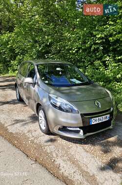 Мінівен Renault Scenic 2012 в 